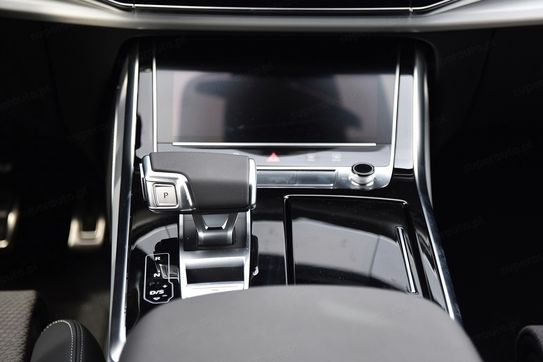 Audi Q7 50 TDI quattro S Line