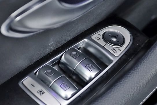 Mercedes Klasa E 300 de Avantgarde