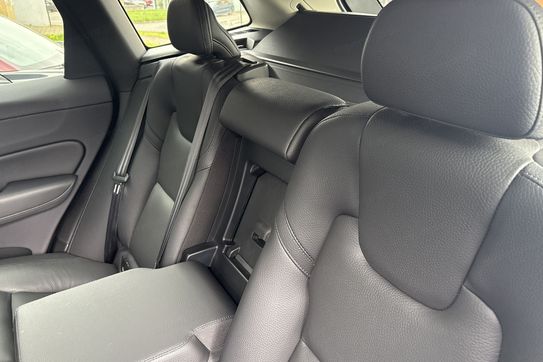 Volvo XC60 B4 B Plus Dark
