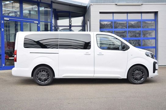 Opel Zafira Life Extra Long L2H1 Business AT8