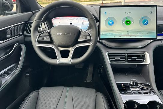 BYD Seal U DM-i  Design AWD