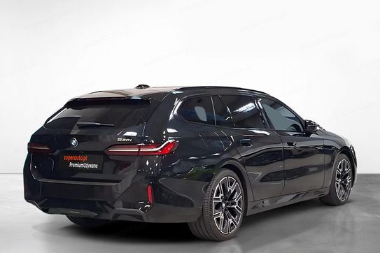 BMW Seria 5 520i mHEV aut