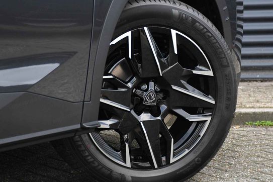 Peugeot 3008 GT Exclusive e-DCS6 1.2 mHEV