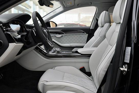 Audi A8 L 60 TFSI e quattro S Line