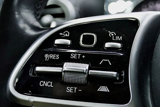 Mercedes Klasa E 300 de 9G-TRONIC