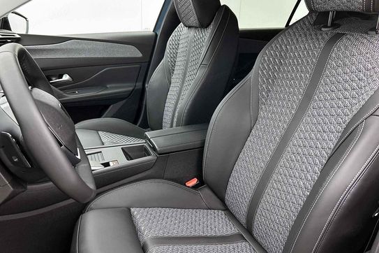 Peugeot 308 Allure EAT8 1.5 BlueHDi