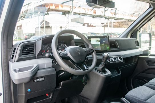 Renault Master L3 Konterner 8EP + Winda