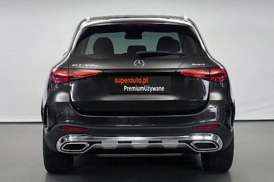 Mercedes GLC 300 e 4-Matic AMG Line