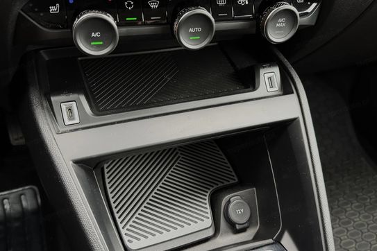 Citroen C4 1.2 PureTech Plus S&S EAT8