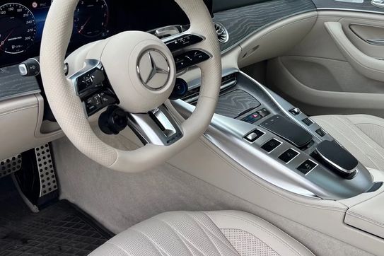 Mercedes AMG GT 43 4-Matic+