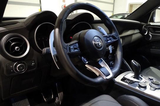 Alfa Romeo Stelvio 2.0 Turbo Veloce Q4 aut