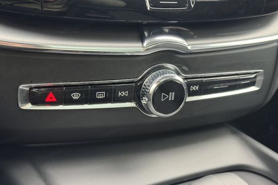 Volvo XC60 T6 Plug-In Hybrid AWD Core