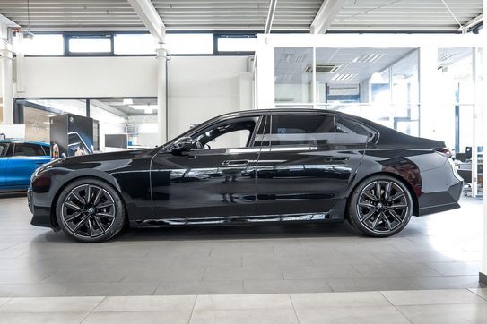 BMW Seria 7 740d xDrive M Sport