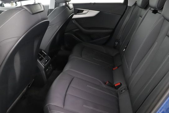 Audi A4 40 TFSI mHEV quattro S tronic