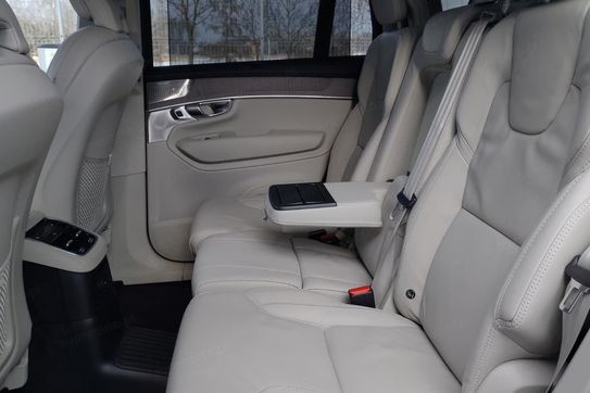 Volvo XC90 T8 AWD Plug-In Hybrid Ultra Bright 7os aut