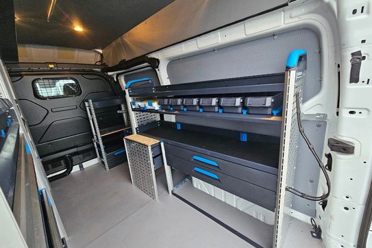 Ford Transit Custom L2H2 Zabudowa Warsztatowa