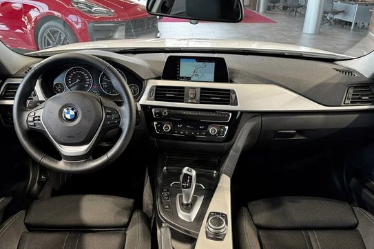 BMW Seria 3 Touring 320d xDrive