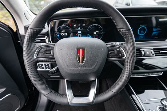 Hongqi HS5 2.0T AWD