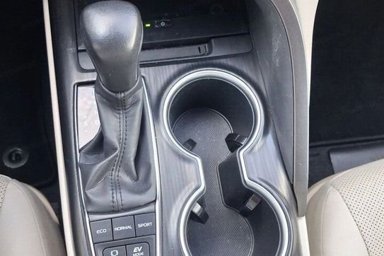 Toyota Camry 2.5 Hybrid Executive Cvt