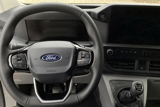 Ford Transit Custom Kombi M1 320 L2H1 Trend