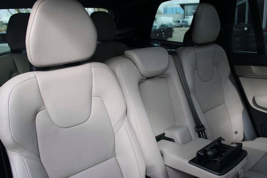 Volvo XC90 T8 AWD Plug-In Hybrid Plus Bright