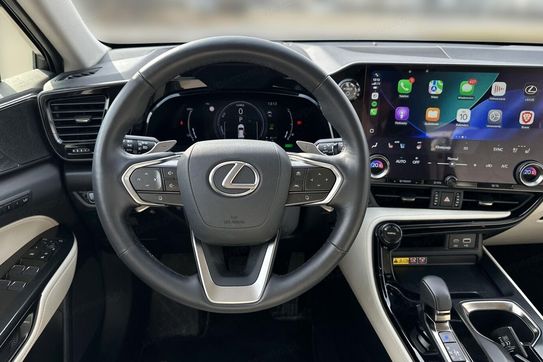 Lexus NX 450h+ AWD