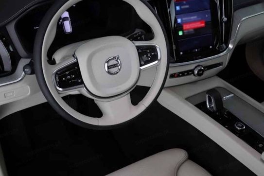 Volvo V60 B4 Plus Dark