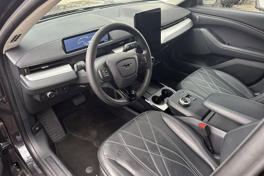 Ford Mustang Mach-E 75kWh RWD