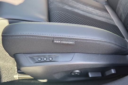 Peugeot 408 GT Exclusive S&S 1.2 mHEV  e-DSC6