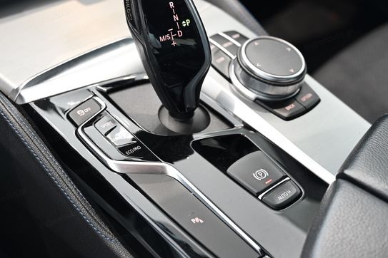 BMW Seria 5 520d xDrive M Sport