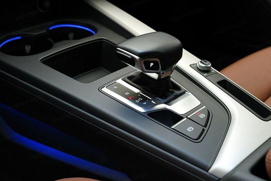 Audi A4 35 TFSI mHEV