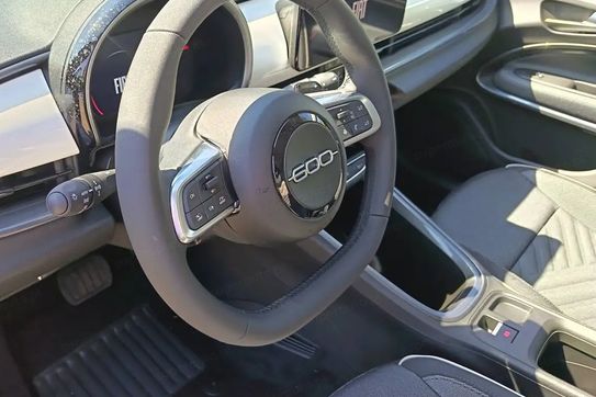 Fiat 600 Icon 1.2 Turbo Hybrid eDCT