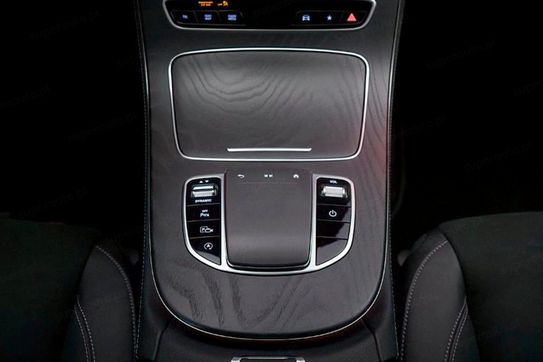 Mercedes Klasa E 220 d 4MATIC AMG Line