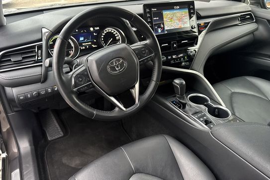 Toyota Camry Executive 2.5 Hybrid  CVT