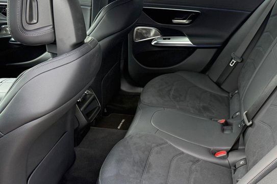 Mercedes Klasa E 220 d 4-Matic AMG