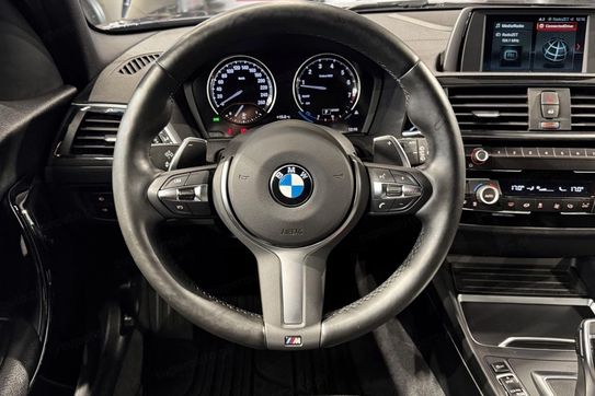 BMW Seria 1 125i Sport Line Shadow