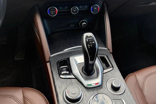 Alfa Romeo Stelvio Turbo Q4