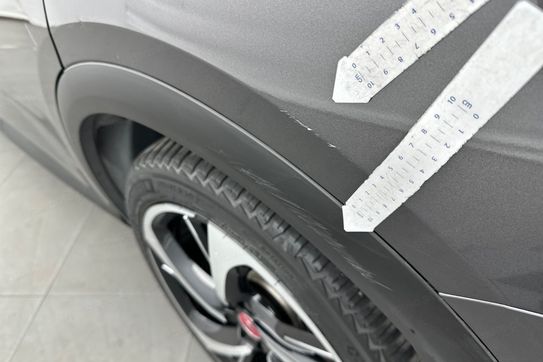 DS DS7 Performance Line 1.6 E-Tense Hybrid AT