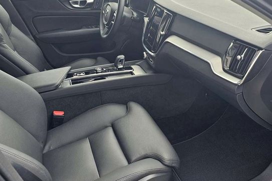 Volvo V60 B4 D Plus Dark