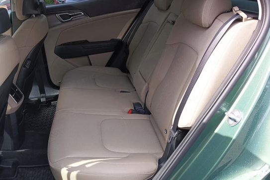 Kia Sportage 1.6 T-GDI HEV Business Line 4WD