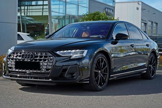 Audi A8 S8 TFSI quattro