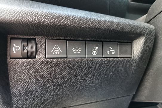 Citroen C4 X Puretech Shine S&S EAT8
