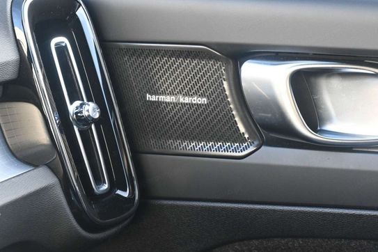 Volvo XC40 B3 Plus Dark