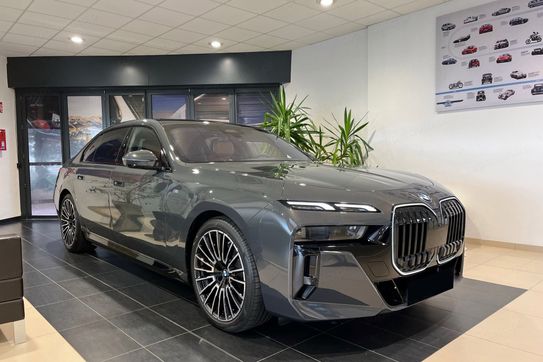 BMW Seria 7 740d xDrive M Sport