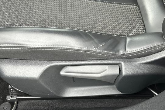 Peugeot 2008 GT 1.2 PureTech EAT8