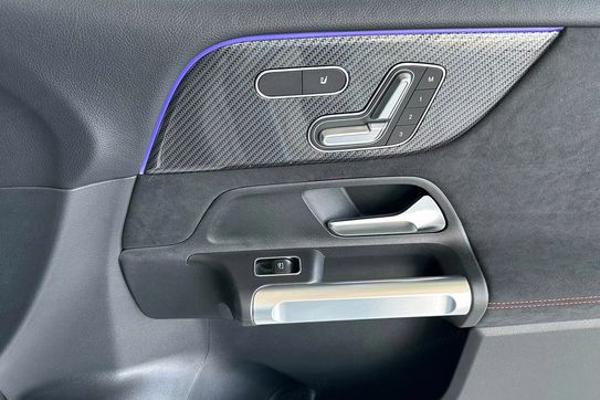 Mercedes GLB 200  AMG Line