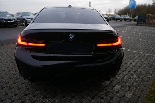 BMW Seria 3 320d xDrive M Sport