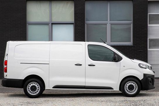 Peugeot Expert L2H1 AT