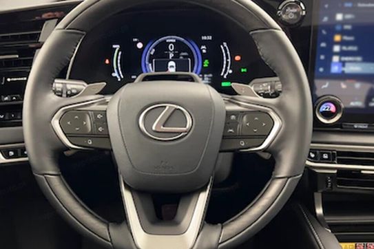 Lexus RX 450h+ Omotenashi 2.5 Hybrid Plug-in