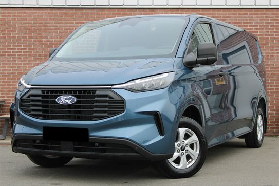 Ford Transit Custom 320 L2H1 Trend A8